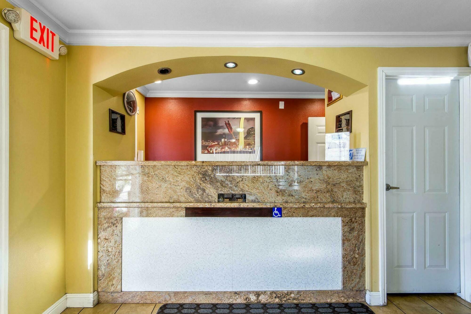 Rodeway Inn & Suites Near The Coliseum & Arena Oakland Dış mekan fotoğraf