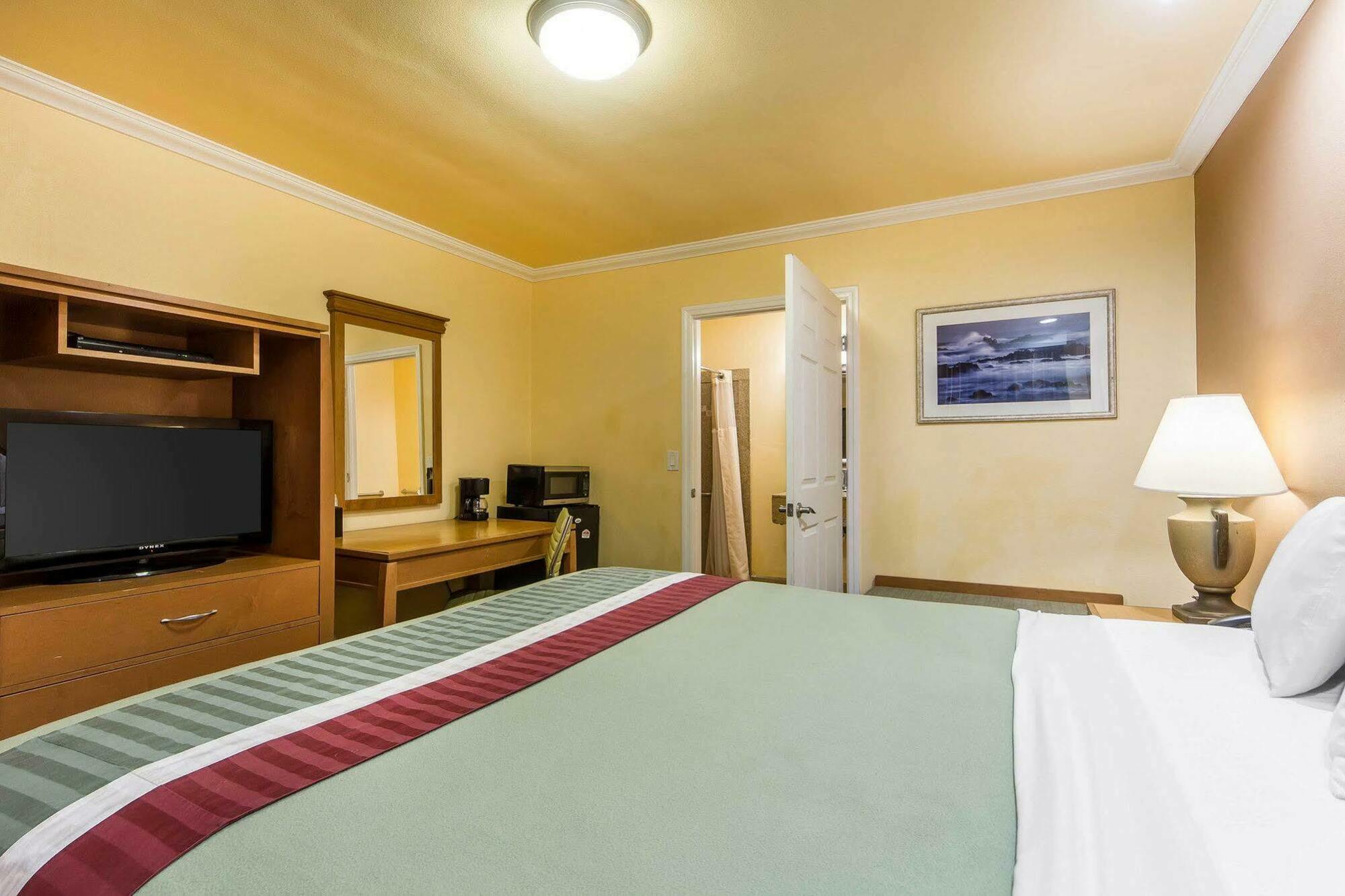 Rodeway Inn & Suites Near The Coliseum & Arena Oakland Dış mekan fotoğraf