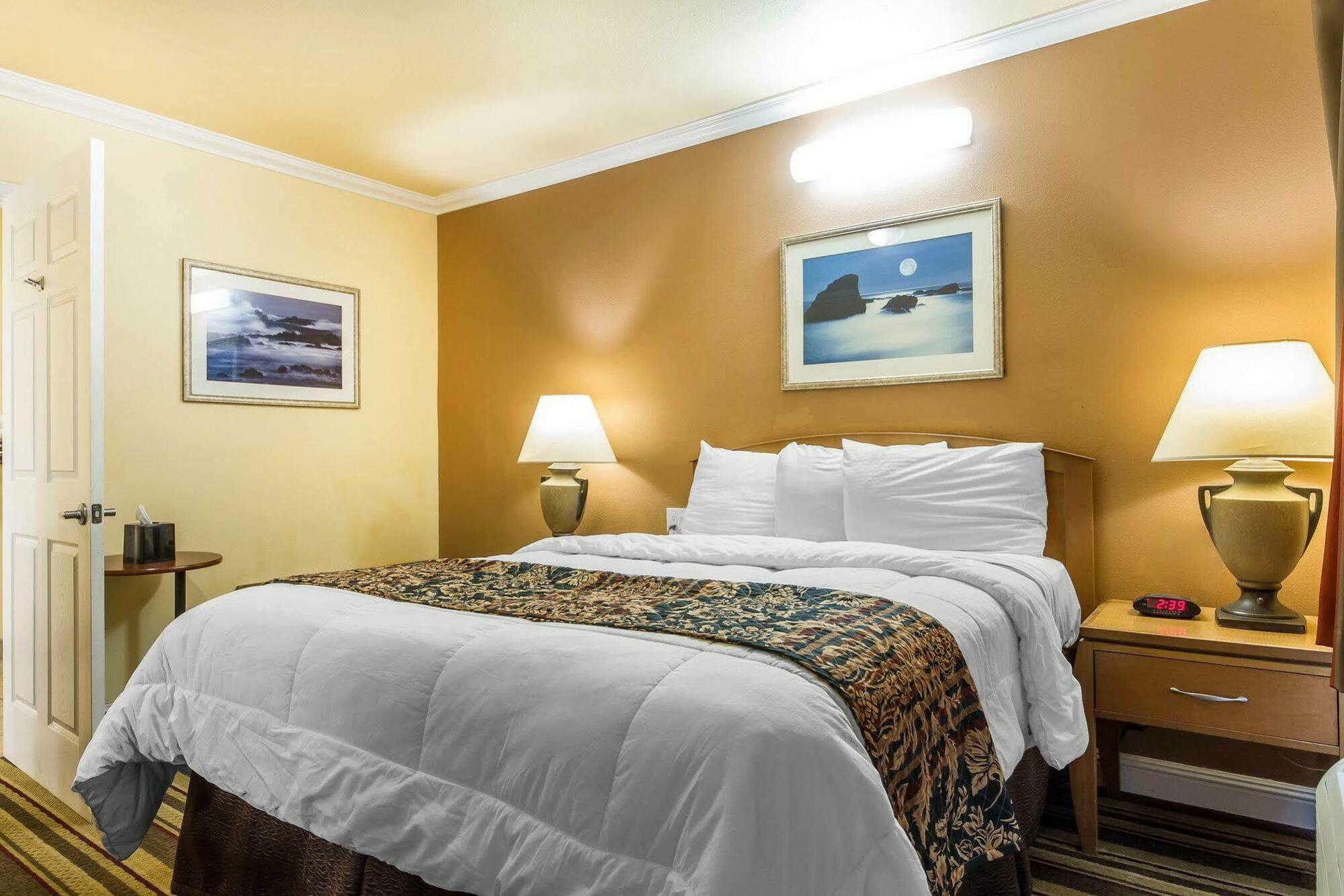 Rodeway Inn & Suites Near The Coliseum & Arena Oakland Dış mekan fotoğraf